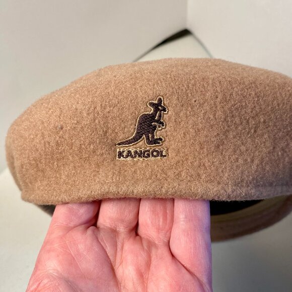 KANGOL blue 100% Pure New Wool 504 Seamless Flat Cap Medium, Camel/LghtBrw - Picture 6 of 12